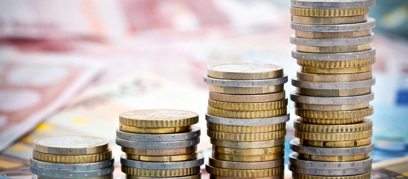 Bloomberg: «Οι χώρες που βρίσκονται στη δίνη του κορωνοϊού μπορούν να διδαχθούν από τα παλαιότερα βάσανα της Ελλάδας»